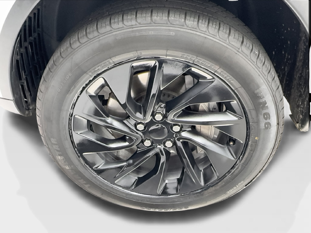 Used 2023 Land Rover Discovery S AWD/4WD image 14