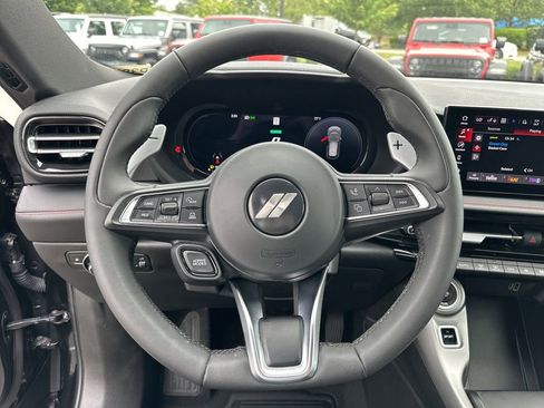 Certified 2025 Dodge Hornet R/T AWD/4WD image 12
