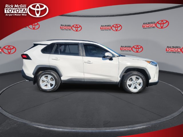Used 2019 Toyota RAV4 XLE w/ Convenience Package AWD/4WD image 9