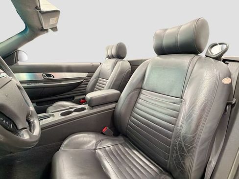 Used 2002 Ford Thunderbird RWD image 17