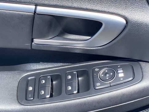 Used 2025 Hyundai Sonata SEL FWD image 13