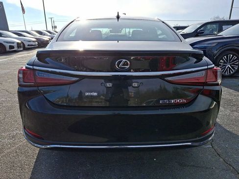 Certified 2024 Lexus ES 300h w/ Premium Package image 3