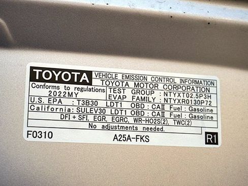 Used 2022 Toyota RAV4 XLE w/ Convenience Package FWD image 35