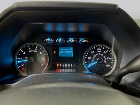 Used 2016 Ford F150 XLT AWD/4WD image 22