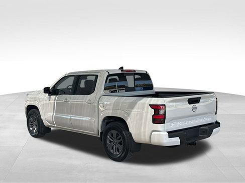 New 2026 Nissan Frontier SV w/ SV Convenience Package RWD image 4