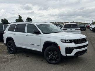 New 2026 Jeep Grand Cherokee L Limited w/ Limited Altitude Package AWD/4WD video 2