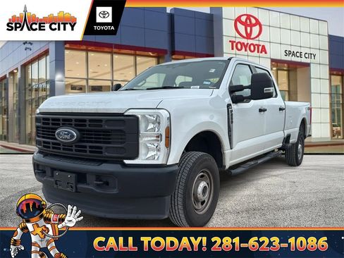 Used 2024 Ford F250 XL image 1