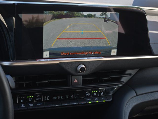 Certified 2026 Toyota Crown AWD/4WD image 20