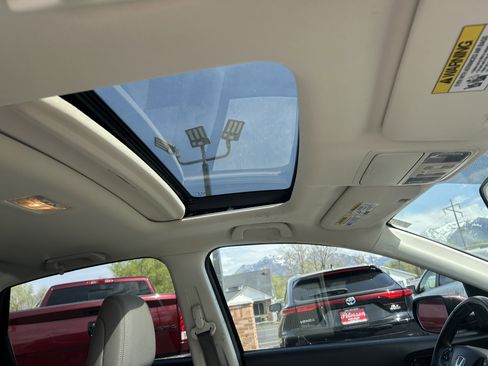 Used 2014 Honda CR-V EX-L image 17