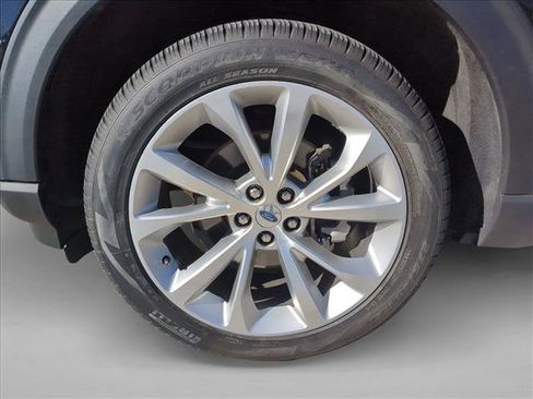 Used 2022 Ford Explorer Platinum w/ Equipment Group 601A image 27