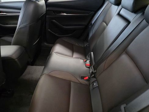 New 2026 MAZDA MAZDA3 Hatchback w/Premium Plus Pkg image 9