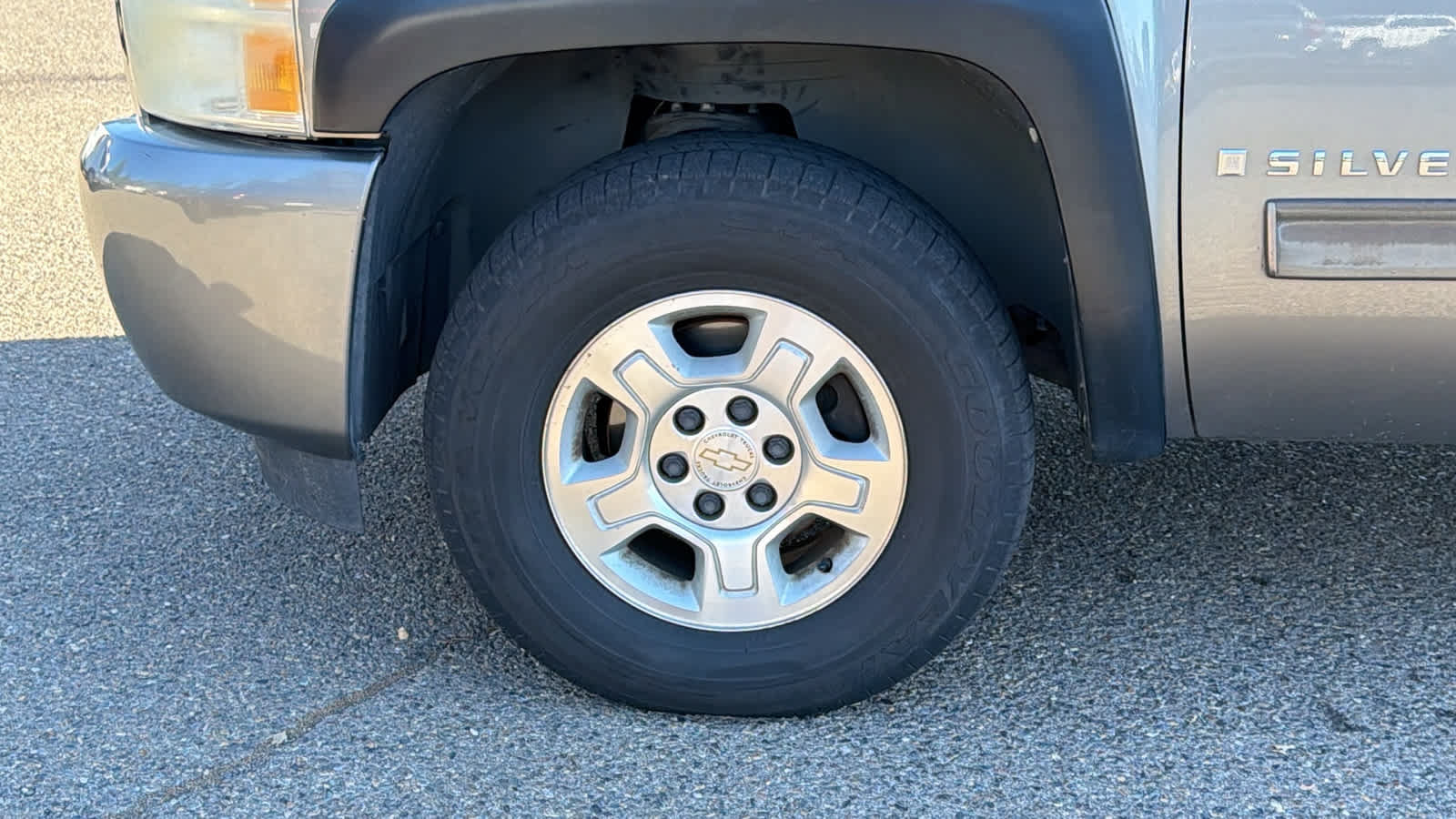Used 2009 Chevrolet Silverado 1500 LT w/ Power Pack Plus RWD image 9