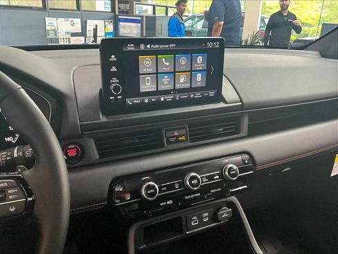 New 2025 Honda Pilot TrailSport image 13