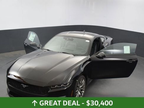Used 2024 Ford Mustang Premium image 57