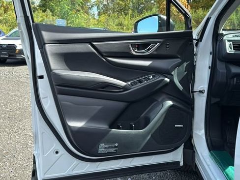 New 2025 Subaru Ascent Limited image 6