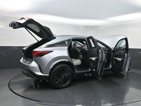 Used 2024 Lexus RX 350 Premium w/ Convenience Package FWD image 39
