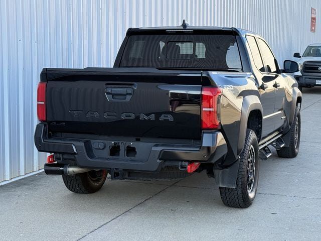 Used 2024 Toyota Tacoma TRD Off-Road w/ TRD Off Road Upgrade Package AWD/4WD image 4
