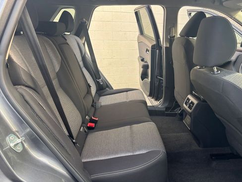 Used 2023 Nissan Rogue SV image 27