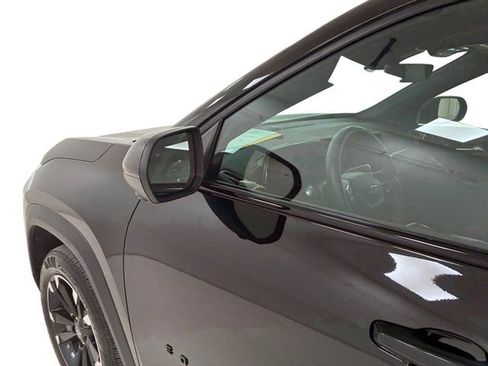 Used 2025 Chevrolet Equinox RS w/ Safety and Technology Package image 10