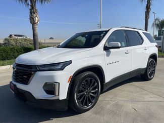 Used 2023 Chevrolet Traverse RS video 1