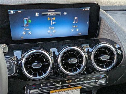 New 2026 Mercedes-Benz GLA 250 image 12