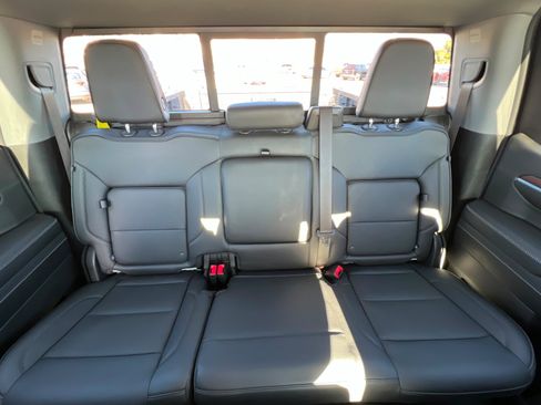 Used 2024 GMC Sierra 1500 Denali AWD/4WD image 25