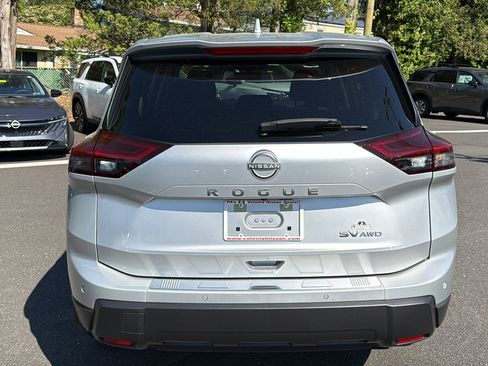Certified 2024 Nissan Rogue SV AWD/4WD image 23