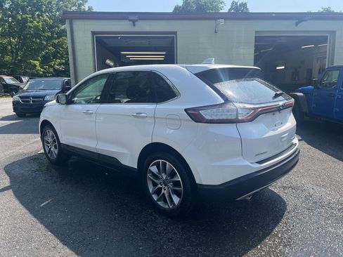 Used 2017 Ford Edge Titanium w/ Equipment Group 301A AWD/4WD image 5