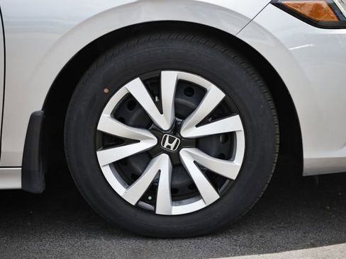 Used 2023 Honda Civic LX image 5
