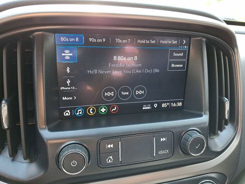 Used 2020 Chevrolet Colorado Z71 image 18