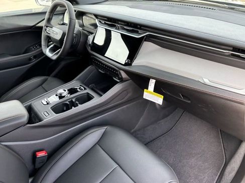 New 2026 Jeep Cherokee Limited AWD/4WD image 24