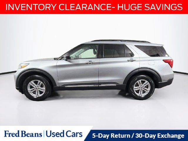 Used 2023 Ford Explorer XLT w/ Equipment Group 202A AWD/4WD image 5