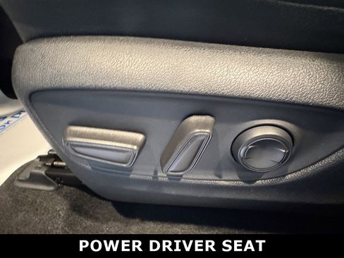 Used 2021 Toyota RAV4 XLE image 20