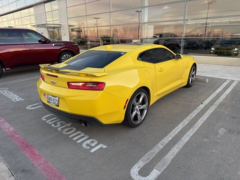 Used 2017 Chevrolet Camaro SS image 5