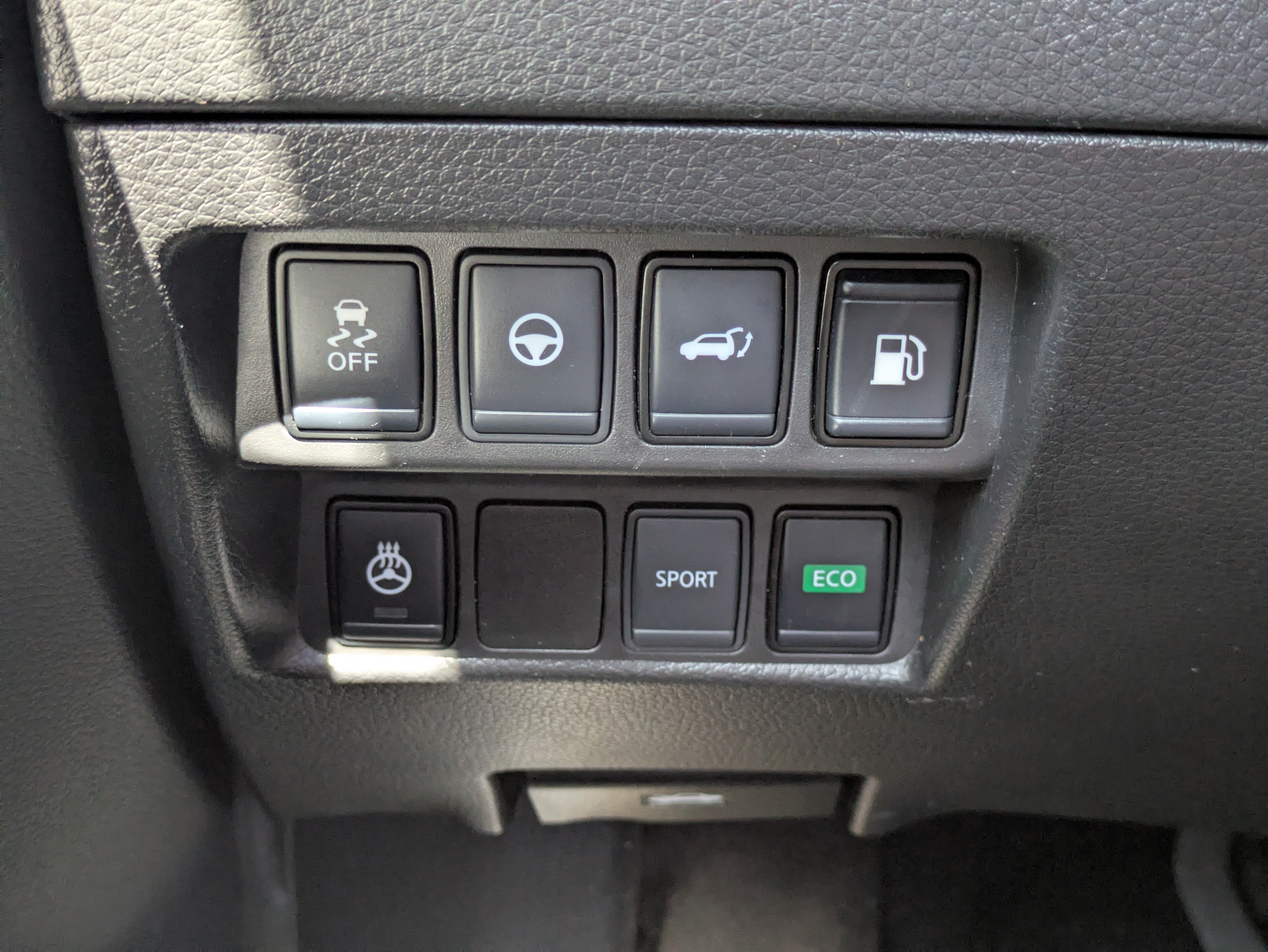 Used 2019 Nissan Rogue SV w/ Premium Package FWD image 37