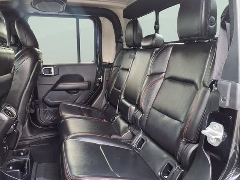Used 2020 Jeep Gladiator Rubicon AWD/4WD image 13