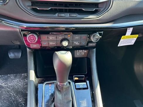 New 2026 Jeep Compass Limited image 19