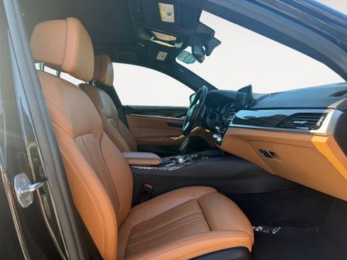 Used 2018 BMW 530i RWD image 12
