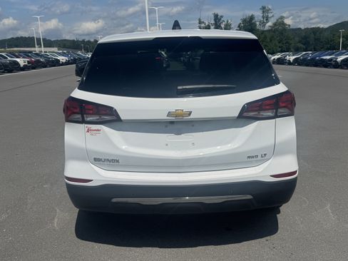 Used 2024 Chevrolet Equinox LT AWD/4WD image 4