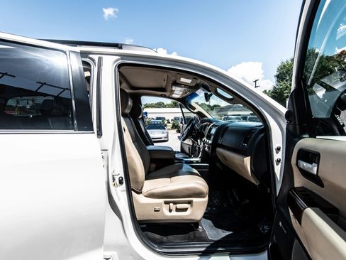 Used 2014 Toyota Sequoia Platinum AWD/4WD image 34