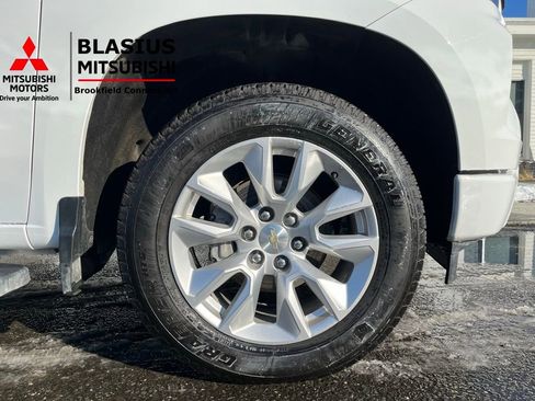 Used 2023 Chevrolet Silverado 1500 Custom image 8