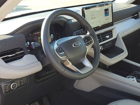 New 2026 Ford Explorer Active w/ Active Comfort Package AWD/4WD image 11