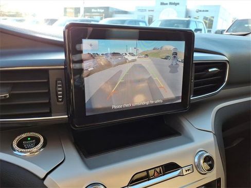 Used 2021 Ford Explorer XLT w/ Equipment Group 202A image 21