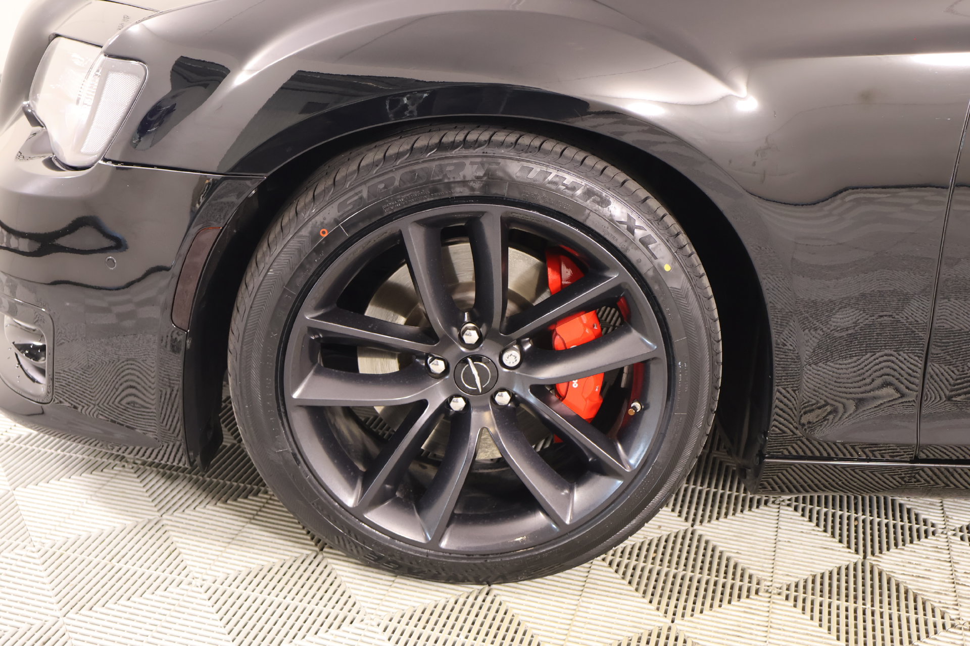 Used 2023 Chrysler 300 C RWD image 18