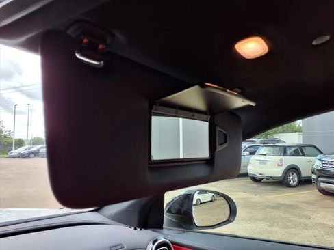 Used 2025 Mercedes-Benz GLC 43 AMG 4MATIC image 27