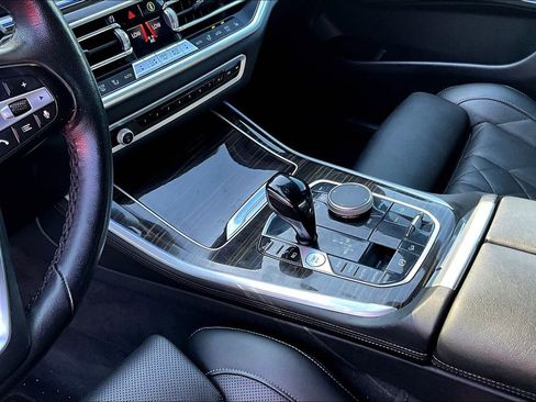 Used 2023 BMW X5 xDrive45e image 19