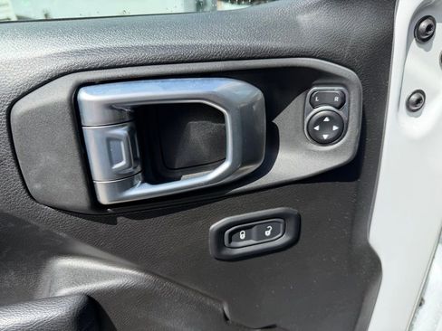 Used 2024 Jeep Wrangler Sport S AWD/4WD image 19