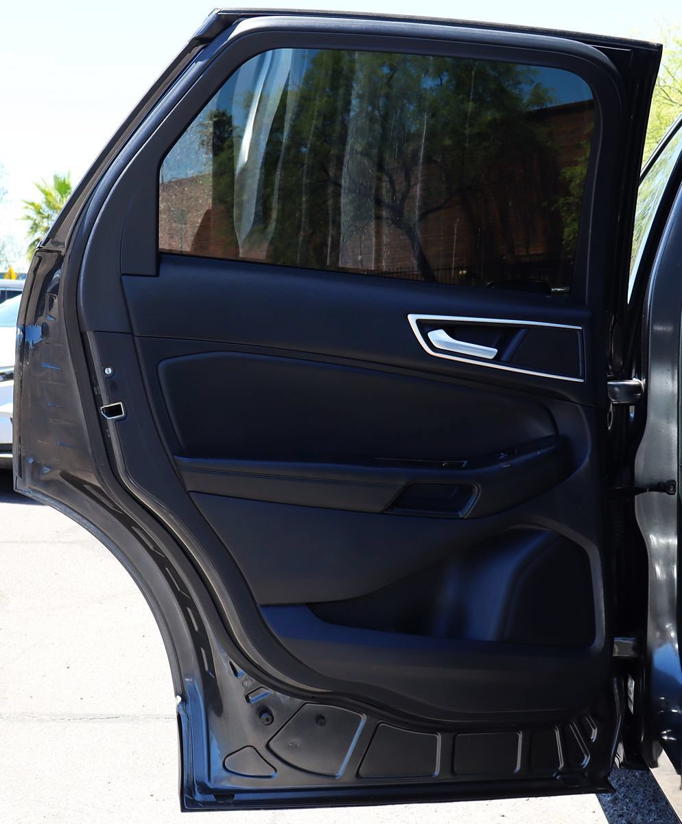Used 2020 Ford Edge SEL FWD image 33