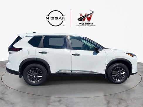 Certified 2025 Nissan Rogue S AWD/4WD image 5