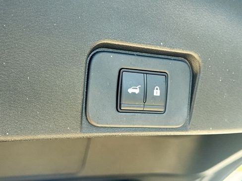 Used 2026 Nissan Rogue Dark Armor FWD image 34